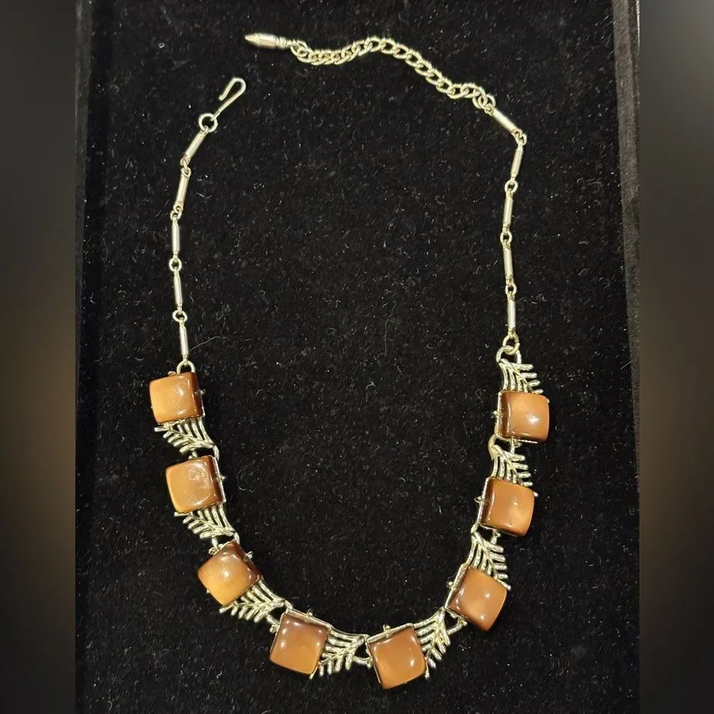 VTG Coro Brown Thermoset Necklace with Gold Tone Accents